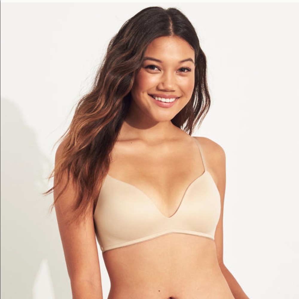 Gilly Hicks wireless bra